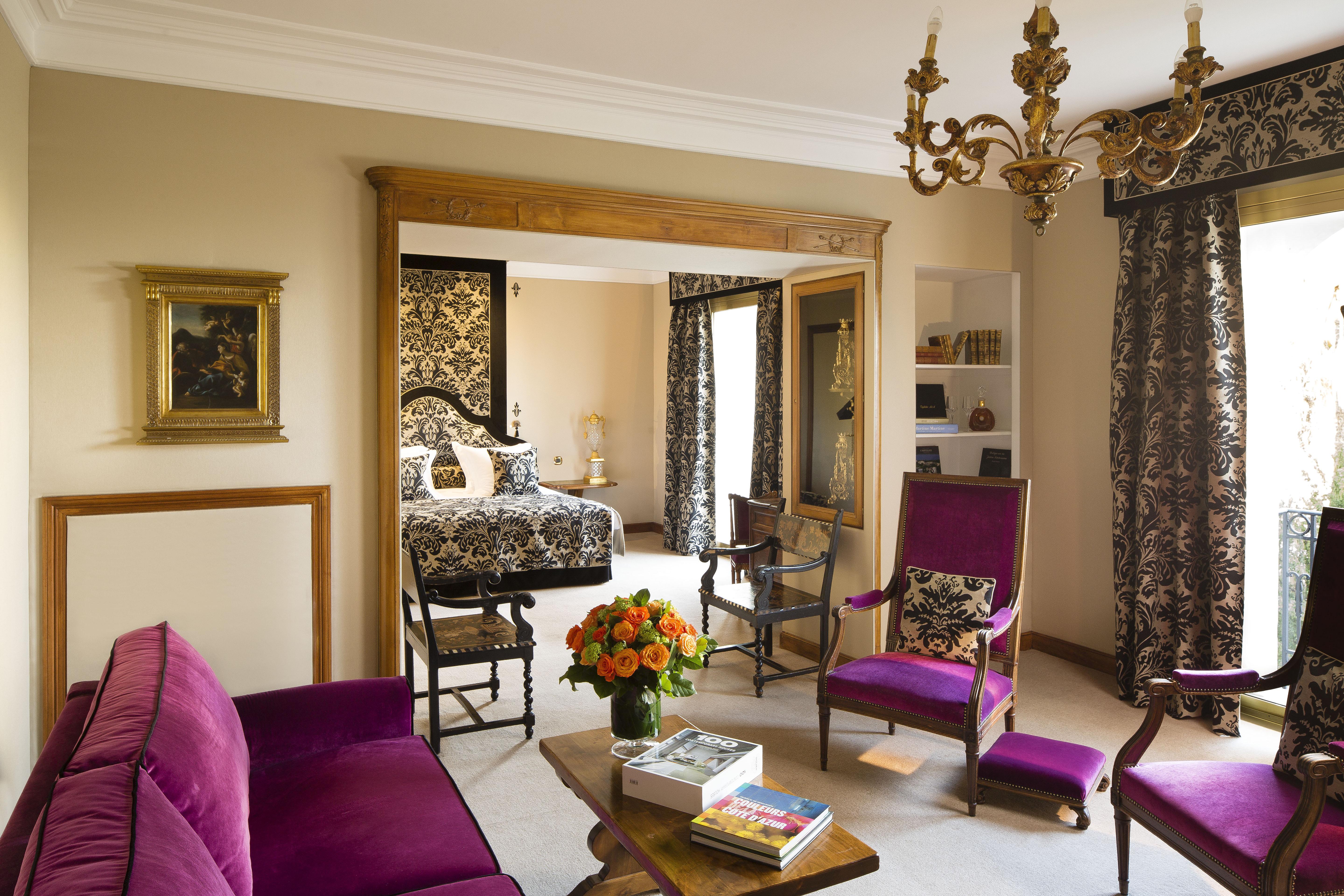 Hotel Le Negresco Nizza Esterno foto A suite at the hotel