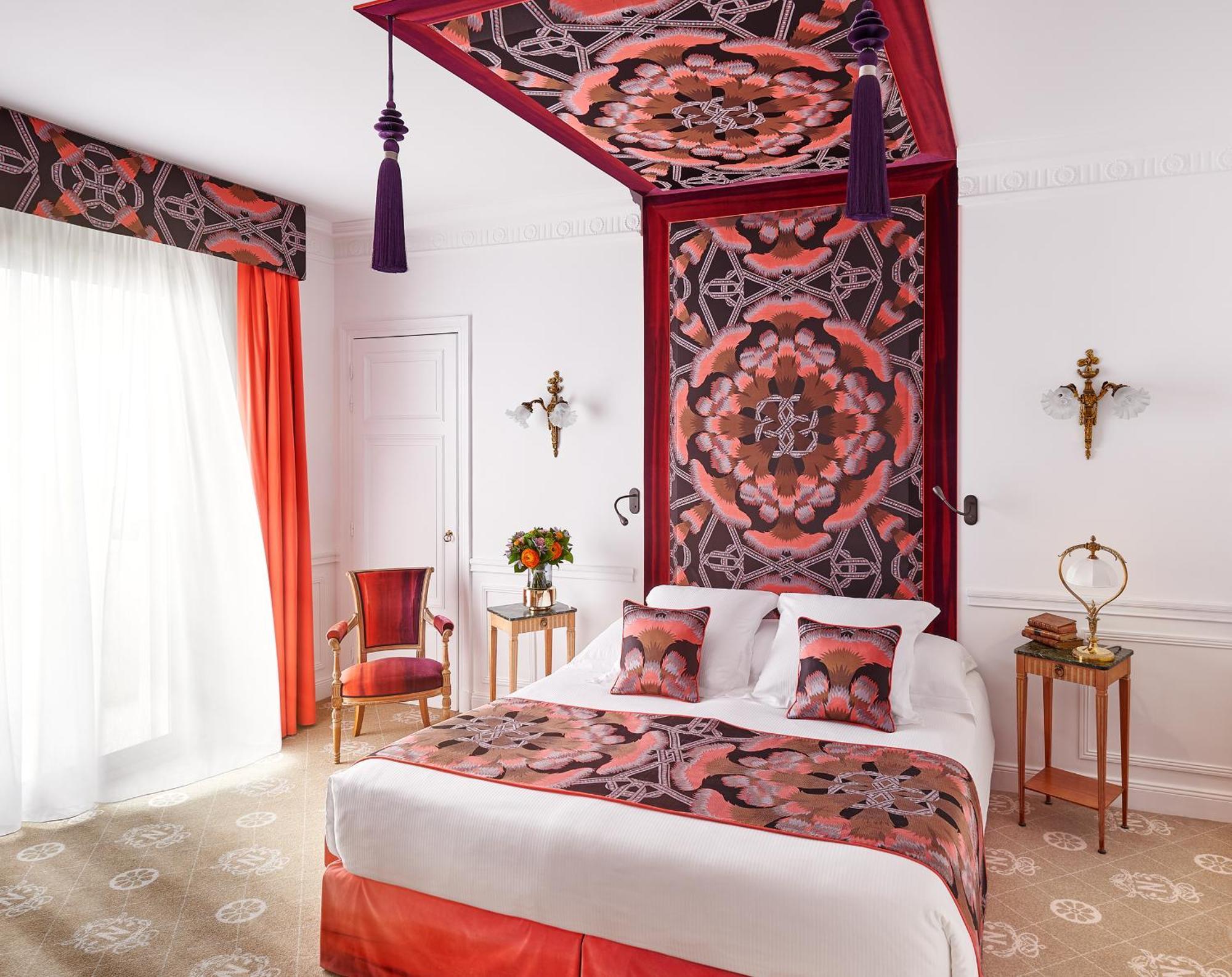 Hotel Le Negresco Nizza Esterno foto A room at the Mandarin Oriental, Paris