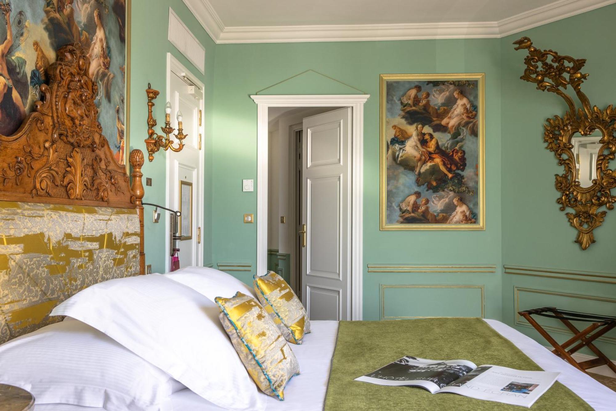 Hotel Le Negresco Nizza Esterno foto A room at the hotel